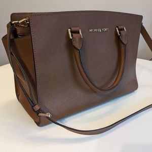 Michael Kors Selma Luggage Medium Saffiano Satchel - tan